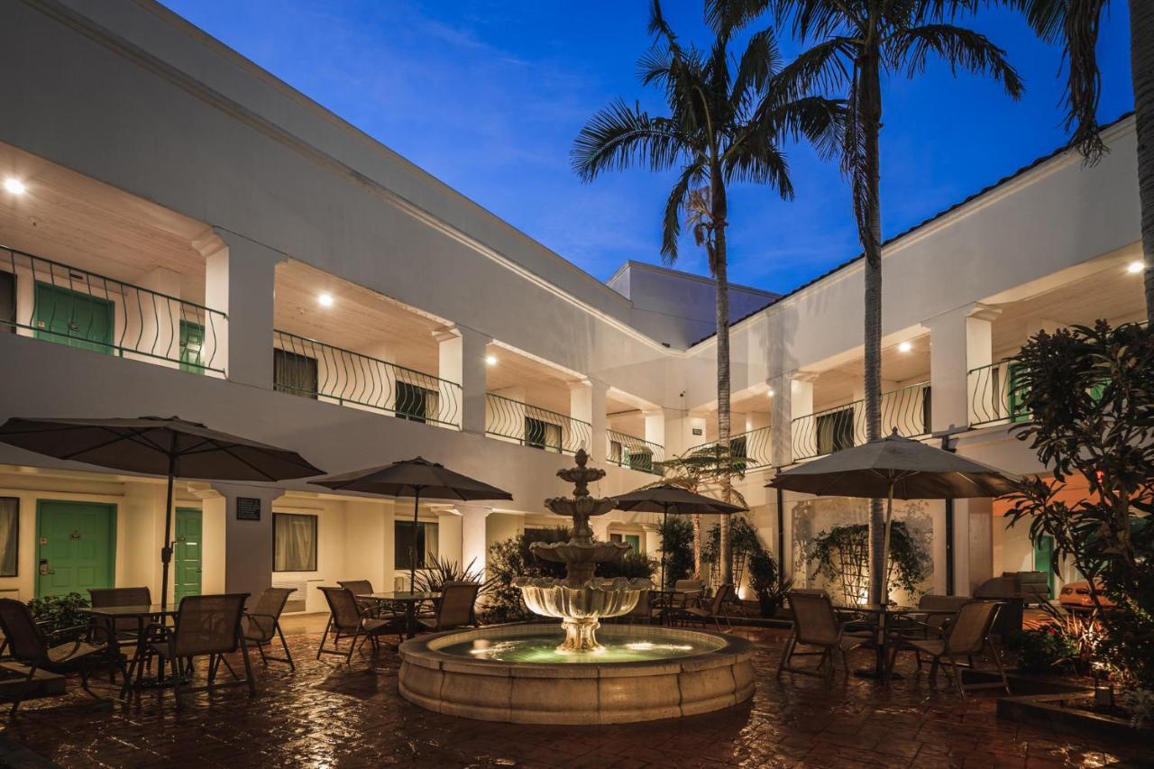 Casablanca Inn San Clemente Exterior photo